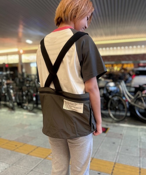 OLD BETTY'S(オールドベティーズ)の「オールドベティーズ 【OLD BETTY'S】C/N Utility Vest(その他アウター・レディース・オリーブ系1/オリーブ系2/オリーブ系3・FREE)」の3枚目の写真