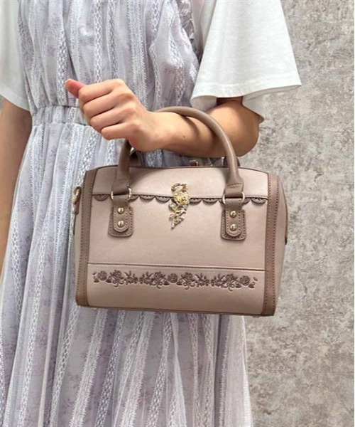 axes femme（アクシーズファム）の「薔薇刺繍×チャーム付ボストン（ボストンバッグ・レディース・ピンク/キナリ/ブラック・FREE）」の7枚目の写真