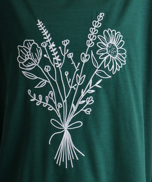 セール】BRODIAEA フラワーブーケ刺繍Tシャツ（Tシャツ