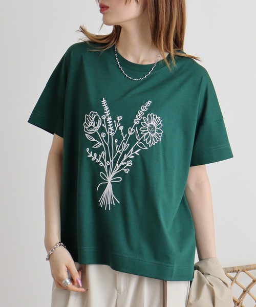 セール】BRODIAEA フラワーブーケ刺繍Tシャツ（Tシャツ
