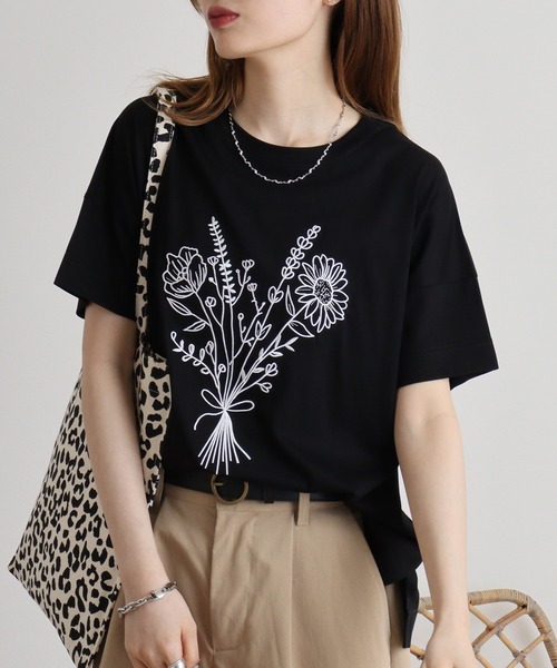 ブローディア BRODIAEA 半袖シンプルロゴカットソー （ブラック） セール】BRODIAEA フラワーブーケ刺繍Tシャツ（Tシャツ