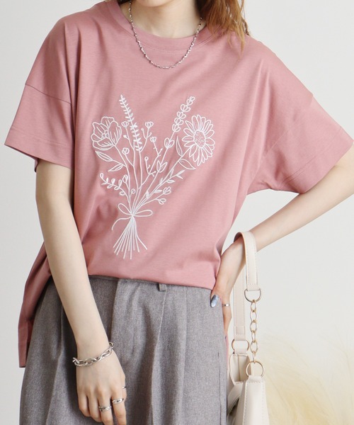 BRODIAEA(ブローディア)の「BRODIAEA フラワーブーケ刺繍Tシャツ(Tシャツ/カットソー・レディース・ライム/グリーン/ブラック/サーモンピンク・40)」の21枚目の写真