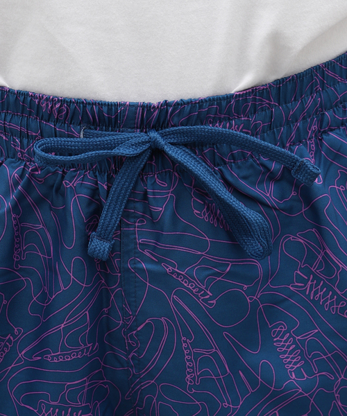 EDIFICE(エディフィス)の「NIKE SWIM (ナイキ スイム) スニーカー7ボレーショーツ NESSE522(その他パンツ・メンズ・コバルトブルー/ブラック/ホワイト・MEDIUM/X-LARGE/LARGE)」の13枚目の写真