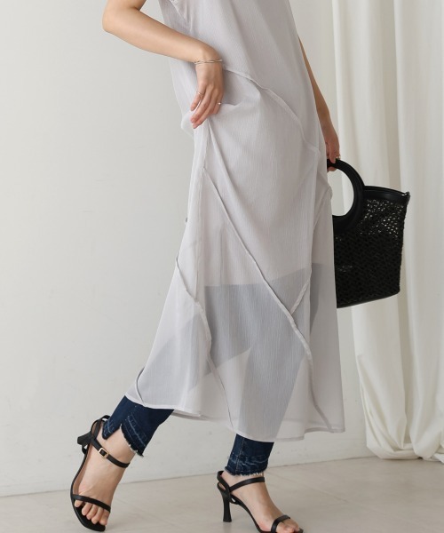 Bou Jeloud（ブージュルード）の「シアーノースリーブワンピース（ワンピース・レディース・ブラック/オリーブ/ライトグレー・38）」の5枚目の写真