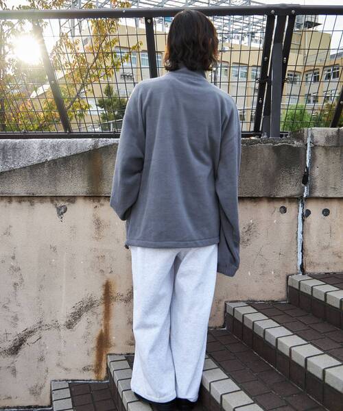 FFEIN(フェイン)の「【FFEIN(フェイン)】ワンポイントフリースジャケット / 刺繍 オーバーサイズ ドローコード ジップ(ブルゾン・メンズ・ネイビー/ブラック/オフホワイト/グレー・LARGE/MEDIUM/SMALL)」の22枚目の写真