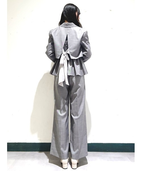 試着のみ！yori バックフレアショートジャケット36 試着のみ！yori バックフレアショートジャケット36