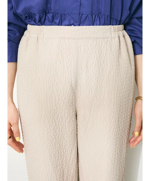 CRAFT STANDARD BOUTIQUE(クラフトスタンダードブティック)の「ふくれジャカードパンツ(スラックス・レディース・キャメル/ブラック/グレイッシュベージュ・FREE)」の9枚目の写真