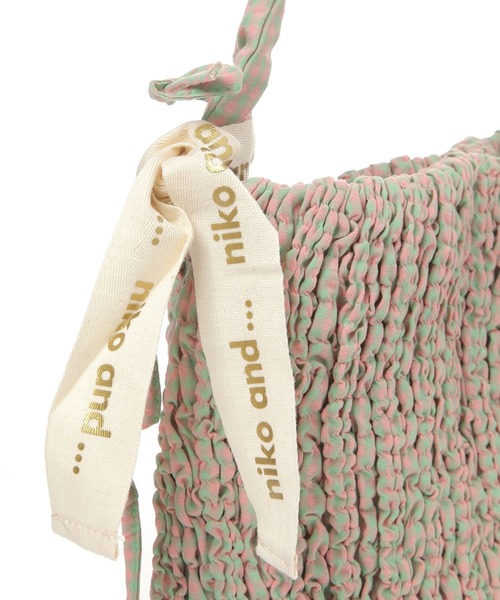 niko and...（ニコアンド）の「オリジナルギャザーフリルショルダーバッグ（ショルダーバッグ・レディース・ブラック/アイボリー/チェック・0）」の14枚目の写真