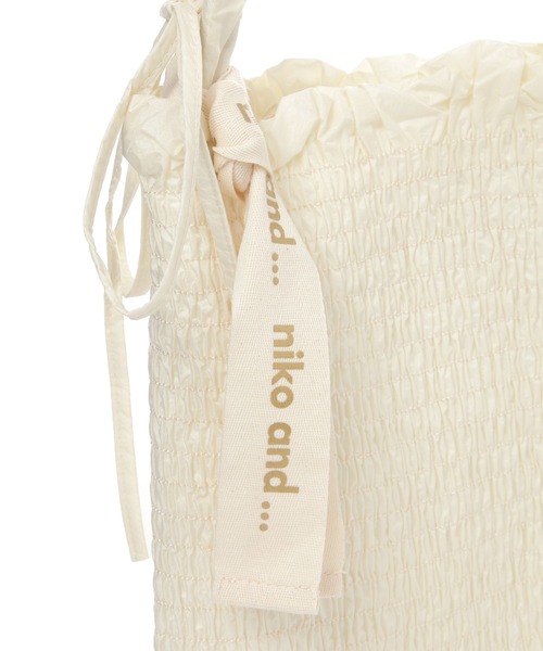 niko and...（ニコアンド）の「オリジナルギャザーフリルショルダーバッグ（ショルダーバッグ・レディース・ブラック/アイボリー/チェック・0）」の17枚目の写真