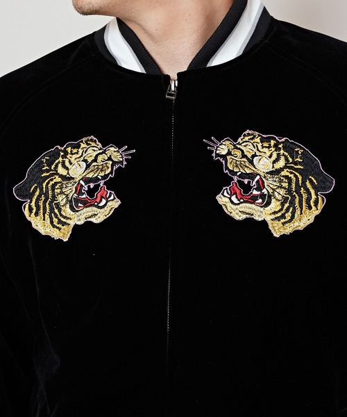 カヤ（カヤ）の「【カヤ】着る、NIPPON ART『カヤジャン』浮世絵×スーベニアジャケット（スカジャン・メンズ・レッド/ネイビー/ブラック/パープル/ダークグリーン・M/L）」の13枚目の写真