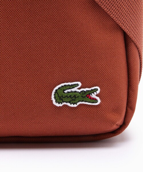 LACOSTE(ラコステ)の「ネオクロコ カメラバッグ / ショルダーバッグ(ショルダーバッグ・メンズ・ダークネイビー/ブラック/ブラウン/グリーン・FREE)」の15枚目の写真