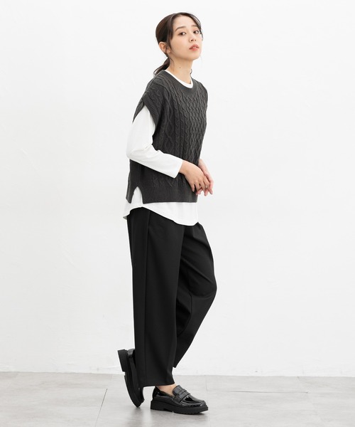 Honeys（ハニーズ）の「【抗菌防臭】カーブパンツ（スラックス・レディース・ブラック/グレイッシュベージュ/チャコール・S/M/L/LL）」の5枚目の写真