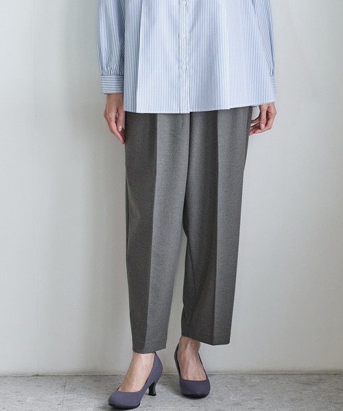 Honeys（ハニーズ）の「【抗菌防臭】カーブパンツ（スラックス・レディース・ブラック/グレイッシュベージュ/チャコール・S/M/L/LL）」の12枚目の写真