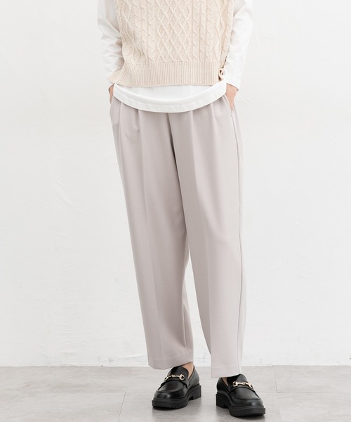 Honeys（ハニーズ）の「【抗菌防臭】カーブパンツ（スラックス・レディース・ブラック/グレイッシュベージュ/チャコール・S/M/L/LL）」の15枚目の写真