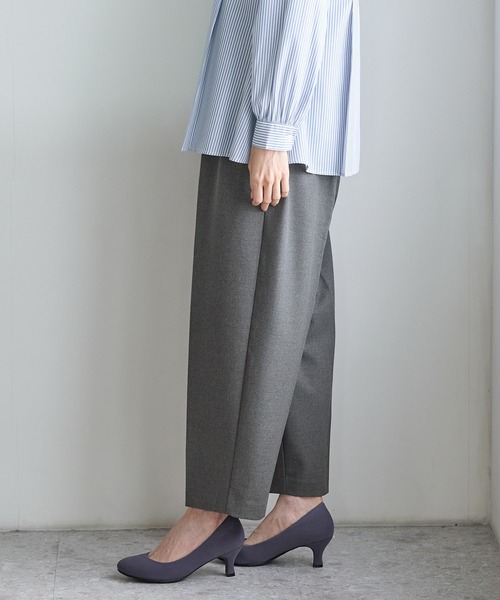 Honeys（ハニーズ）の「【抗菌防臭】カーブパンツ（スラックス・レディース・ブラック/グレイッシュベージュ/チャコール・S/M/L/LL）」の22枚目の写真