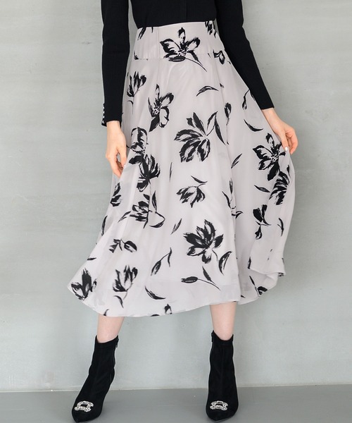 MISCH MASCH（ミッシュマッシュ）の「フロッキーフラワースカート /MM437216（スカート・レディース・ブラック/ベージュ/グレー・S/M）」の8枚目の写真