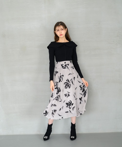 MISCH MASCH（ミッシュマッシュ）の「フロッキーフラワースカート /MM437216（スカート・レディース・ブラック/ベージュ/グレー・S/M）」の4枚目の写真