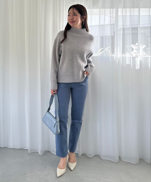 UNFILO（アンフィーロ）の「ストレッチコーデュロイ スリムパンツ（その他パンツ・レディース・アイボリー系/グレー系/カーキ系/サックスブルー系・X-SMALL/SMALL/MEDIUM/LARGE）」の22枚目の写真