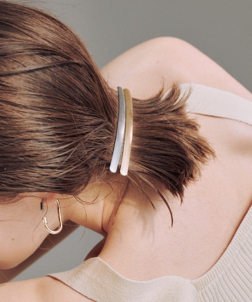 ciite'（シーテ）の「ロングシンプリー バレッタ（バレッタ/ヘアクリップ・レディース・ゴールド/シルバー・FREE）」の2枚目の写真