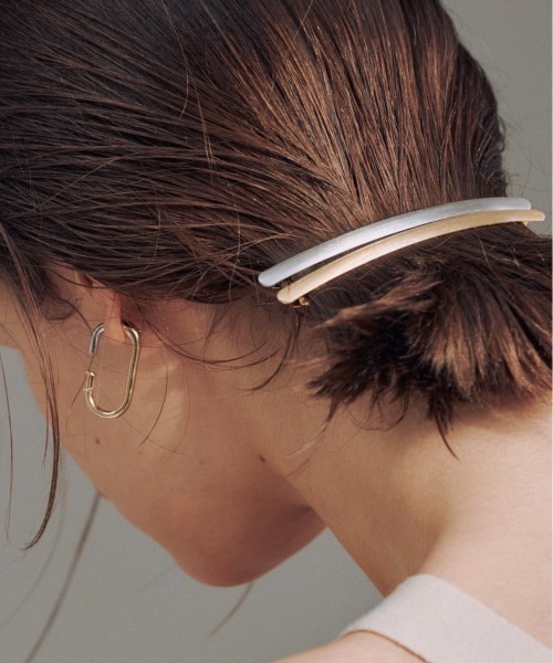 ciite'（シーテ）の「ロングシンプリー バレッタ（バレッタ/ヘアクリップ・レディース・ゴールド/シルバー・FREE）」の3枚目の写真