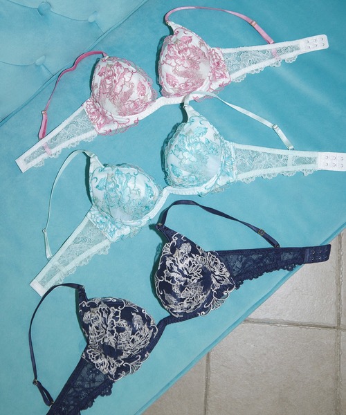 Ravijour（ラヴィジュール）の「カドリー トリックリフト ブラ（ブラジャー・レディース・ネイビー/アイボリー/ピンク/ブルー・E65/E70/F65/E75/F70/G70/G65）」の7枚目の写真
