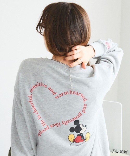 Disney（ディズニー）の「【Disney/ディズニー】ミッキーマウスハートバックプリントスウェットトレーナー（スウェット・レディース・ブラック/杢グレー・M/L/LL）」の14枚目の写真
