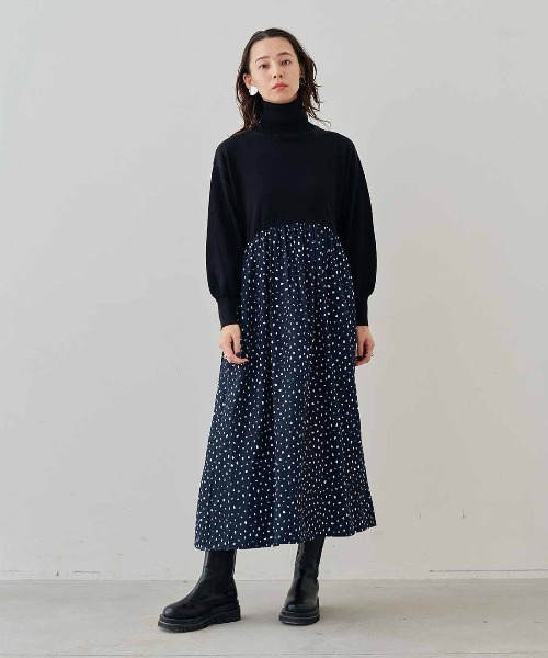 MEDE19F 異素材ドッキングタートルネックワンピース