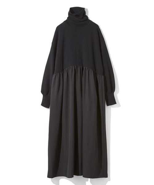 MEDE19F 異素材ドッキングタートルネックワンピース