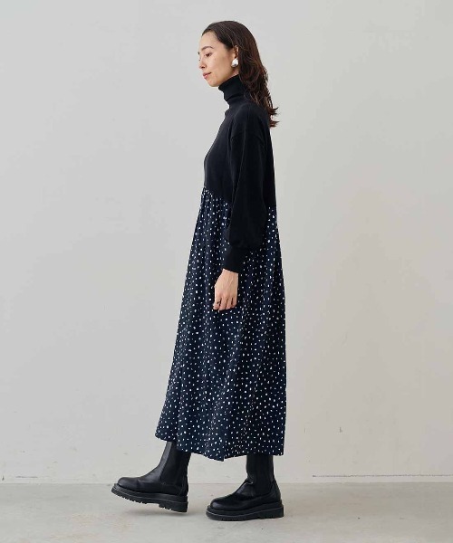 MEDE19F 異素材ドッキングタートルネックワンピース