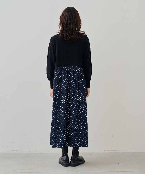 MEDE19F（メデジュウキュウ）の「ＭＥＤＥ１９Ｆ　異素材ドッキングタートルネックワンピース（ワンピース・レディース・ブラック/ブラック系その他・MP/LL/L/M/3L）」の12枚目の写真