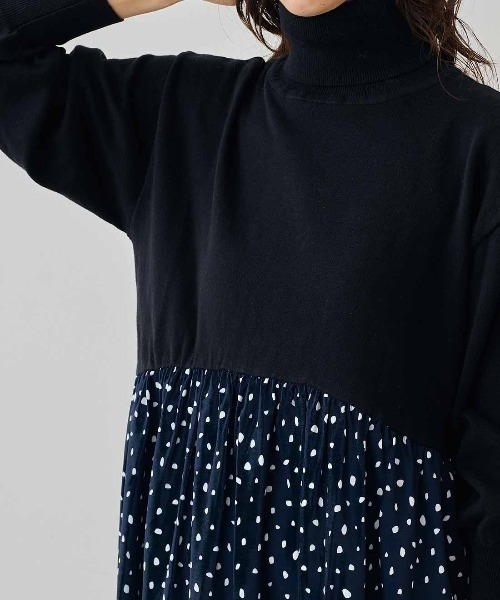 MEDE19F（メデジュウキュウ）の「ＭＥＤＥ１９Ｆ　異素材ドッキングタートルネックワンピース（ワンピース・レディース・ブラック/ブラック系その他・MP/LL/L/M/3L）」の14枚目の写真