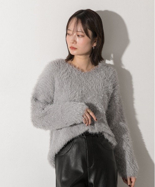 ad thie(アドティエ)の「ラメシャギー Vネックニット(ニット/セーター・レディース・オフホワイト/ライトグレー/チャコール/ベージュ・FREE)」の19枚目の写真