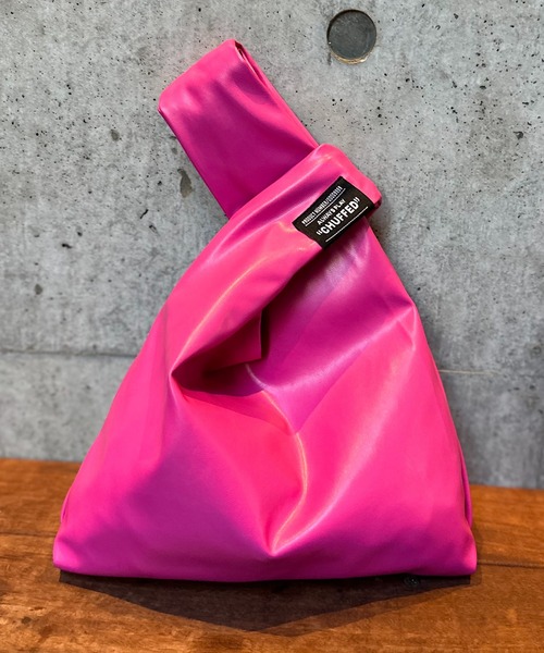 レア ＺＰＩ　ＮＲＣ００１Ｍ　ピンク　海外限定品 ワンストラップ フェイクレザーミニバッグ（ハンドバッグ）｜mi via