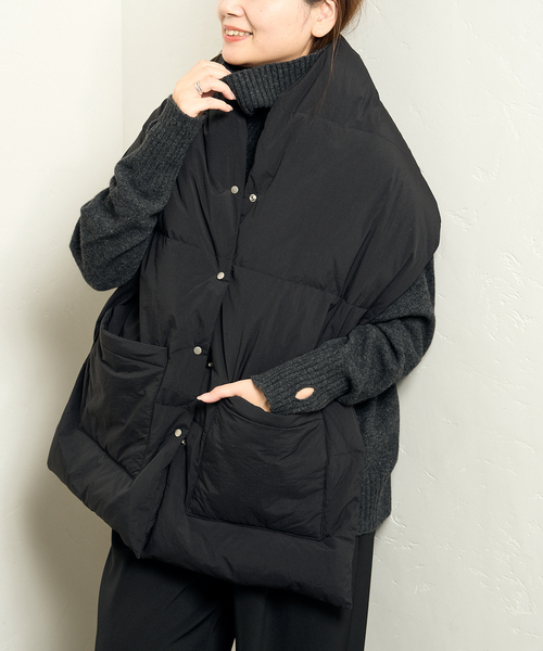 JOURNAL STANDARD（ジャーナルスタンダード）の「ナイロンタフタダウンマフラー（マフラー・レディース・ブラック/ベージュ・FREE）」の20枚目の写真