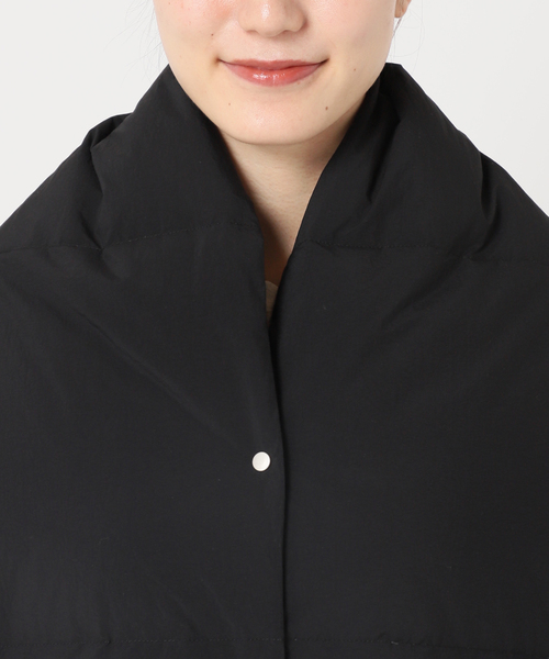 JOURNAL STANDARD（ジャーナルスタンダード）の「ナイロンタフタダウンマフラー（マフラー・レディース・ブラック/ベージュ・FREE）」の12枚目の写真