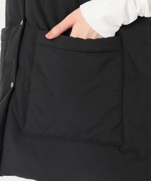 JOURNAL STANDARD（ジャーナルスタンダード）の「ナイロンタフタダウンマフラー（マフラー・レディース・ブラック/ベージュ・FREE）」の13枚目の写真