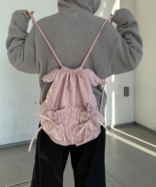 nemne store(ネンネストア)の「【Seoup / 肩紐調節可能】エンジェルリボンナップザック(バックパック/リュック・レディース・ホワイト系/ピンク系/グリーン系・フリー)」の17枚目の写真
