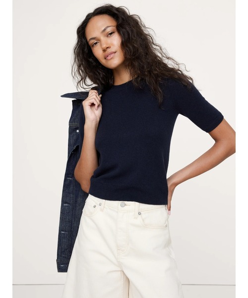 Banana Republic(バナナリパブリック)の「ライトウェイト カシミヤ ショートスリーブ セーター(ニット/セーター・レディース・ホワイト×ネイビー/グリーン/ピンク/ブルー/アイボリー/ネイビー・XS/L/M/S)」の5枚目の写真