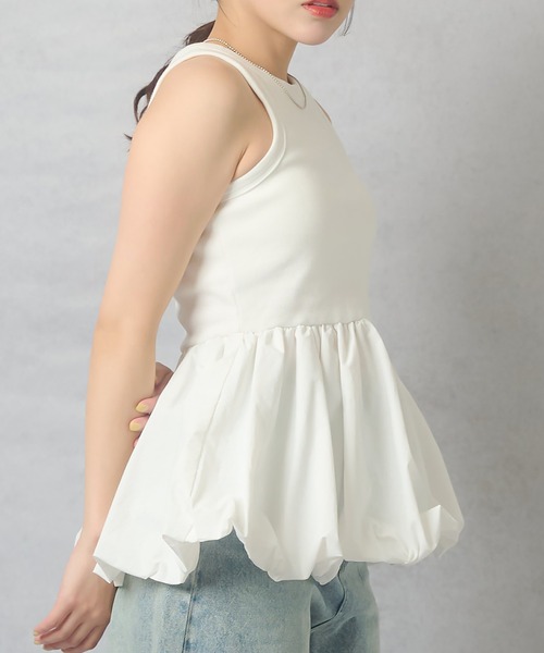 Lull（ルル）の「【Lull / ルル】ボリュームペプラムカップ付きタンクトップ（タンクトップ・レディース・オフホワイト/ブラック/チャコール・ONESIZE）」の16枚目の写真