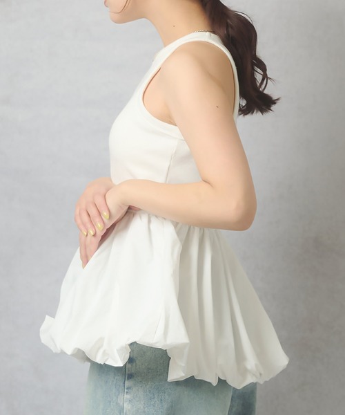 Lull（ルル）の「【Lull / ルル】ボリュームペプラムカップ付きタンクトップ（タンクトップ・レディース・オフホワイト/ブラック/チャコール・ONESIZE）」の17枚目の写真