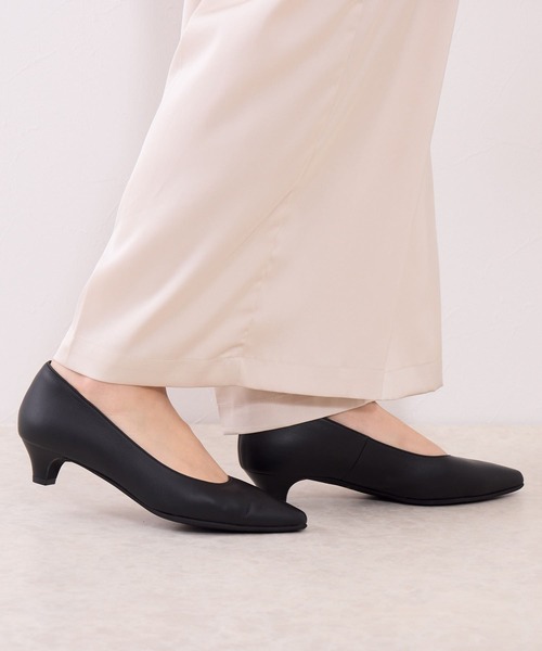 HIMIKO(ヒミコ)の「【Made in Japan】【HIMIKO】【撥水】【快適ウォークパンプス】ソフトポインテッドトゥパンプス/605004(パンプス・レディース・ブラック/ラベンダー/アイボリー/ブルー/グレー・21.5cm/22.0cm/22.5cm/23.0cm/23.5cm/24.0cm/24.5cm/25.0cm/25.5cm)」の6枚目の写真