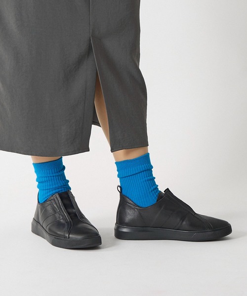 D'ICI(ディッシィ)の「ノーシューレーススニーカー(スニーカー・レディース・アイボリー/ブラック/シルバー系その他・24.5cm/24cm/23.5cm/23cm/22.5cm/22cm)」の2枚目の写真