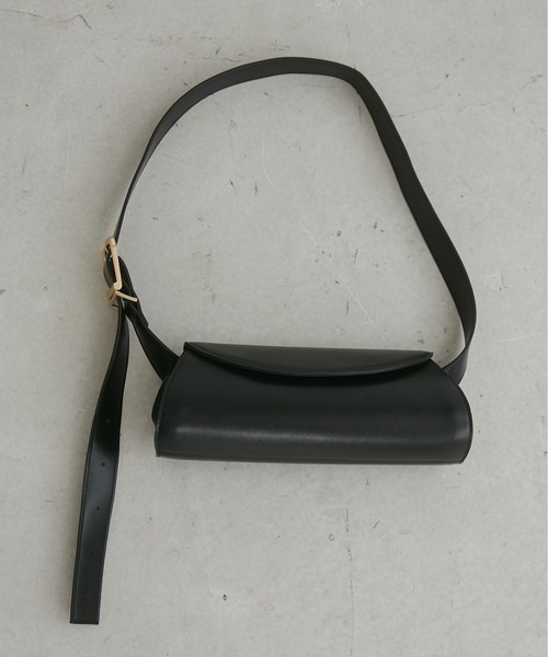 ANGIE（アンジー）の「ロールショルダーBAG（ショルダーバッグ・レディース・ブラウン/ブラック/ワインレッド/ダークブラウン/オフホワイト・FREE）」の17枚目の写真