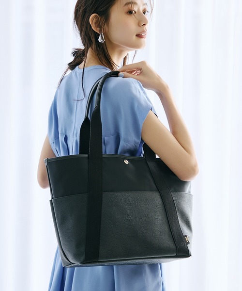 Breath TOPKAPI（ブレストプカピ）の「【Breath TOPKAPI】【TOPKAPI × 藤本美貴さんコラボ】スコッチグレイン 10ポケット トートバッグ L/マザーズバッグ/撥水（トートバッグ・レディース・サンドグレー/ネイビー/ブラック/ベージュ系その他5・FREE）」の2枚目の写真