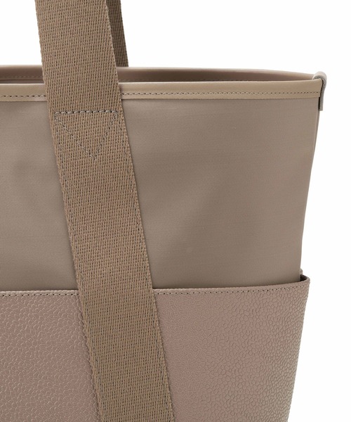 Breath TOPKAPI（ブレストプカピ）の「【Breath TOPKAPI】【TOPKAPI × 藤本美貴さんコラボ】スコッチグレイン 10ポケット トートバッグ L/マザーズバッグ/撥水（トートバッグ・レディース・サンドグレー/ネイビー/ブラック/ベージュ系その他5・FREE）」の20枚目の写真