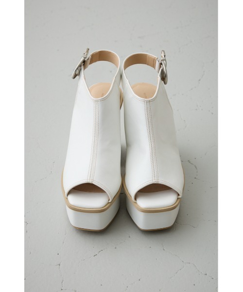 AZUL by moussy（アズールバイマウジー）の「ウエスタンバックルブーティーサンダル（サンダル・レディース・ブラック/アイボリー・LARGE/MEDIUM/SMALL）」の7枚目の写真