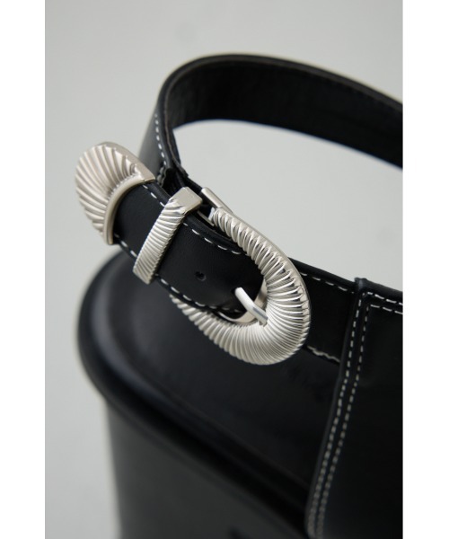 AZUL by moussy（アズールバイマウジー）の「ウエスタンバックルブーティーサンダル（サンダル・レディース・ブラック/アイボリー・LARGE/MEDIUM/SMALL）」の19枚目の写真