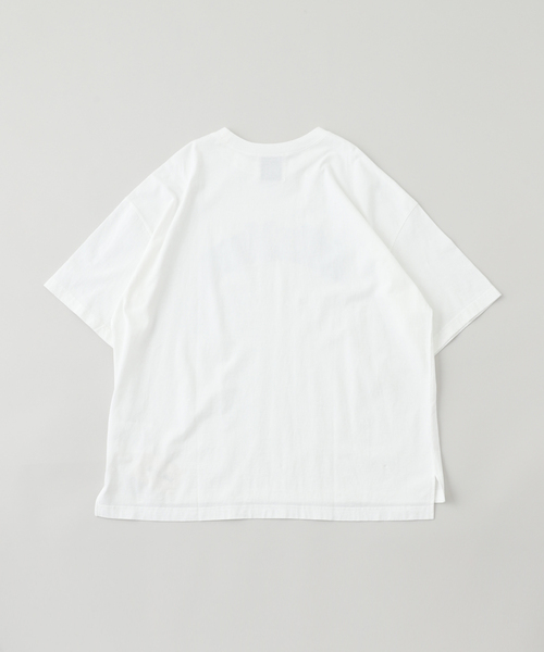 INSCRIRE（アンスクリア）の「INSCRIRE (アンスクリア) プリントTee IN THE MOOD I25SS-BC111（Tシャツ/カットソー・メンズ・ホワイト・LARGE）」の3枚目の写真