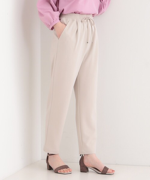 SHOO・LA・RUE（シューラルー）の「【洗える】脚のラインを拾いにくい スマートイージー テーパードパンツ（その他パンツ・レディース・ブラック/ライトベージュ/オレンジ/チャコールグレー/ブルー・01/10/05/04/03/02）」の15枚目の写真