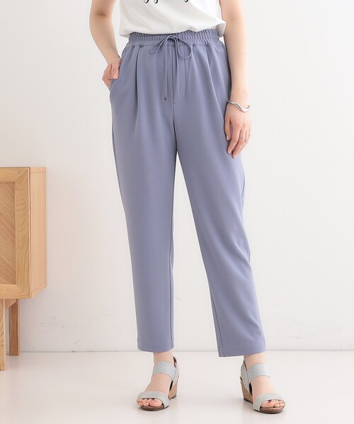 SHOO・LA・RUE（シューラルー）の「【洗える】脚のラインを拾いにくい スマートイージー テーパードパンツ（その他パンツ・レディース・ブラック/ライトベージュ/オレンジ/チャコールグレー/ブルー・01/10/05/04/03/02）」の18枚目の写真